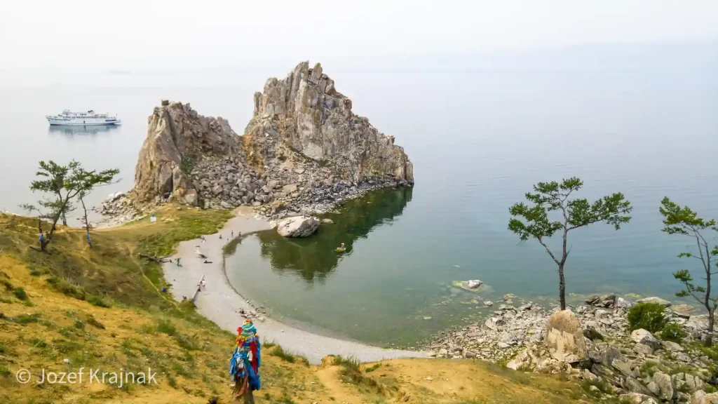 Najmalebnejšie miesto na Bajkale. Šamanská skala na ostrove Olchon