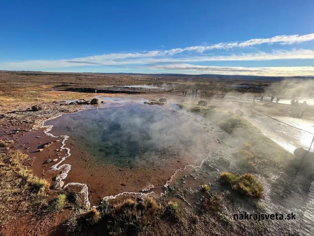 lacna dovolenka na islande gejzir 