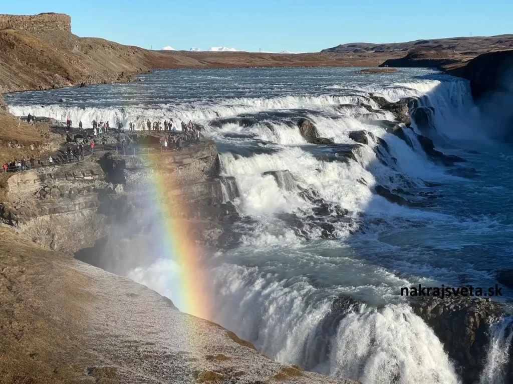 lacne cestovanie po islande vodopad