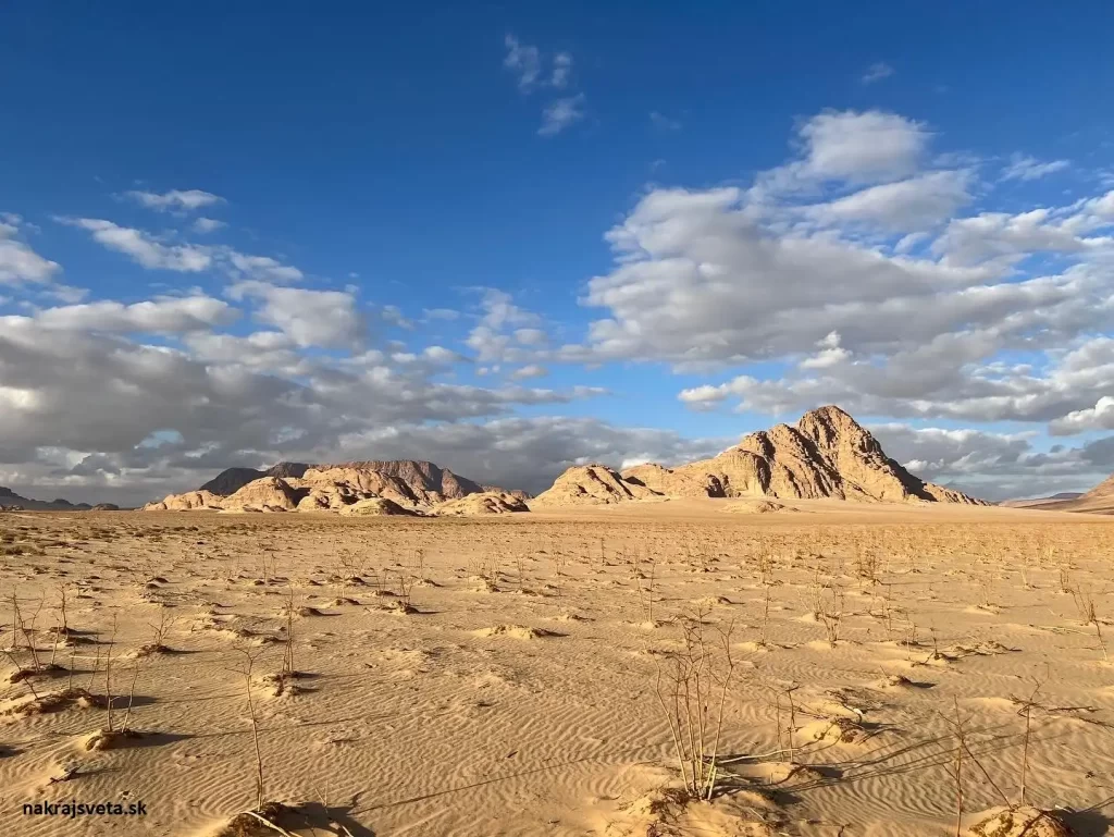 Cestovanie do Jordanska Wadi Rum púšť