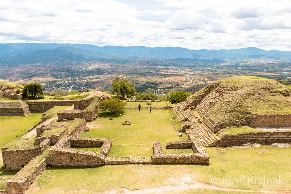 Cestovanie po Mexiku alban oaxaca